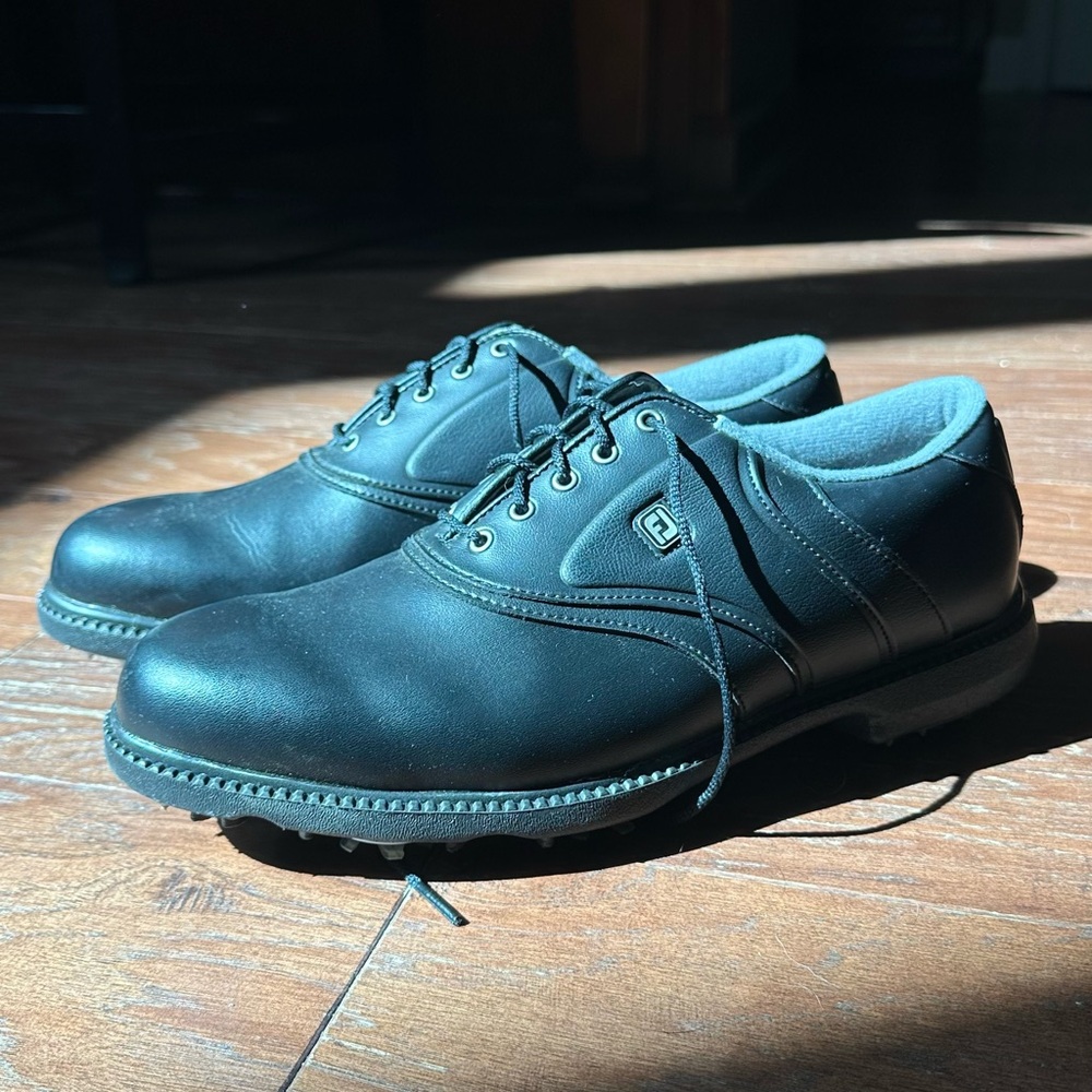 Footjoy men’s golf shoes size 10